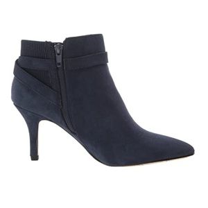 Bella Vita Aileen Bootie- Navy blue suede